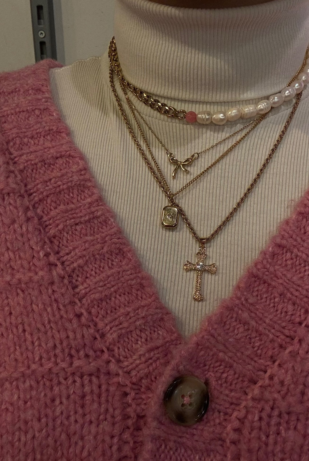 CROSS -  Necklace (Limitied edition)