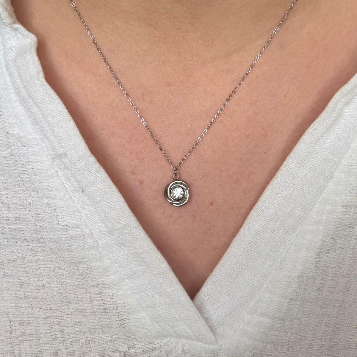 CHARLOTTE - Necklace