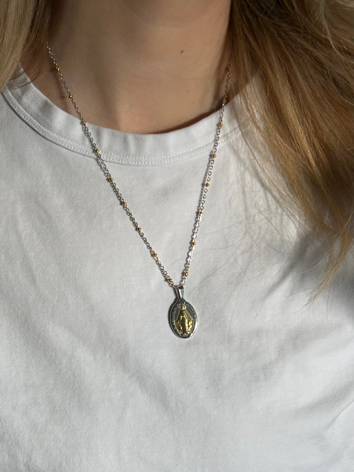 AVE - Necklace