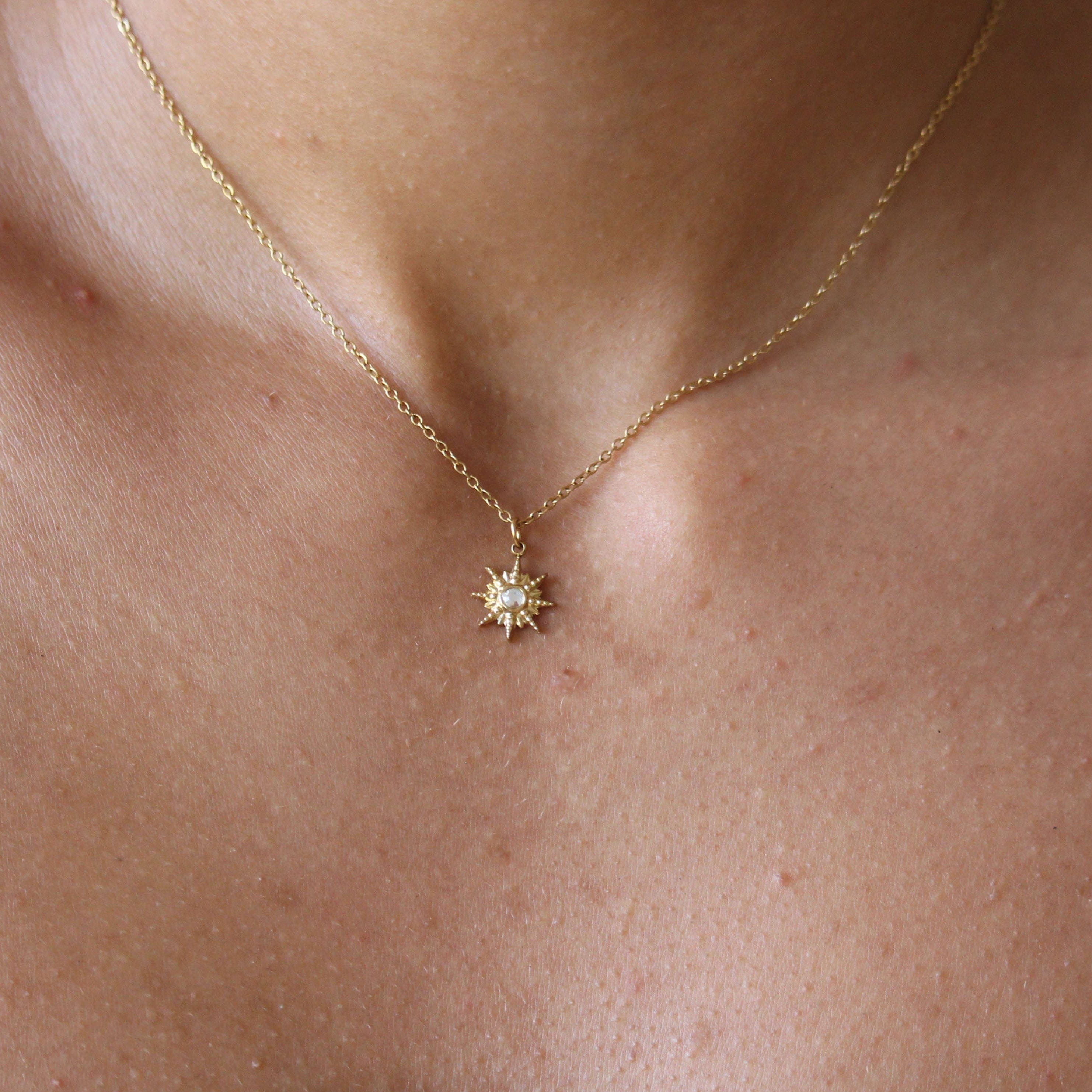 GLOW - Necklace