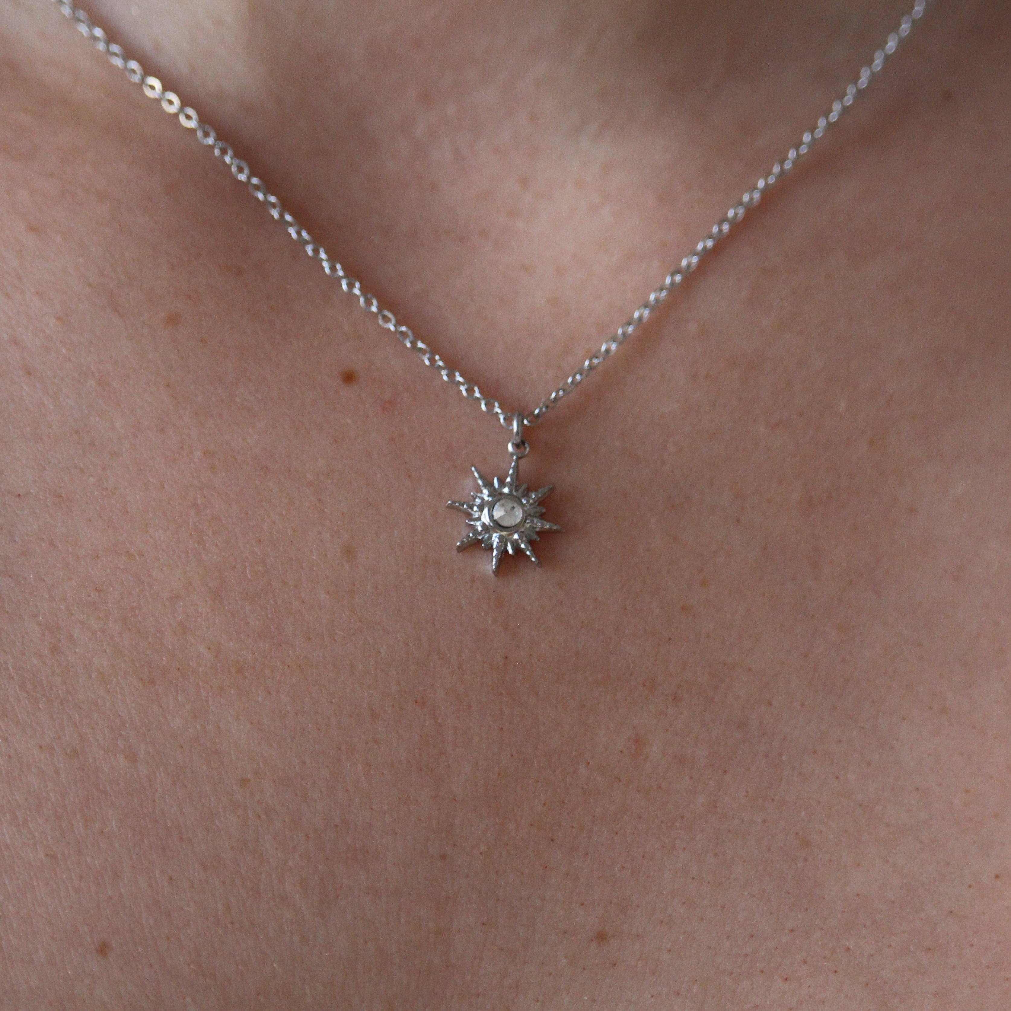 GLOW - Necklace