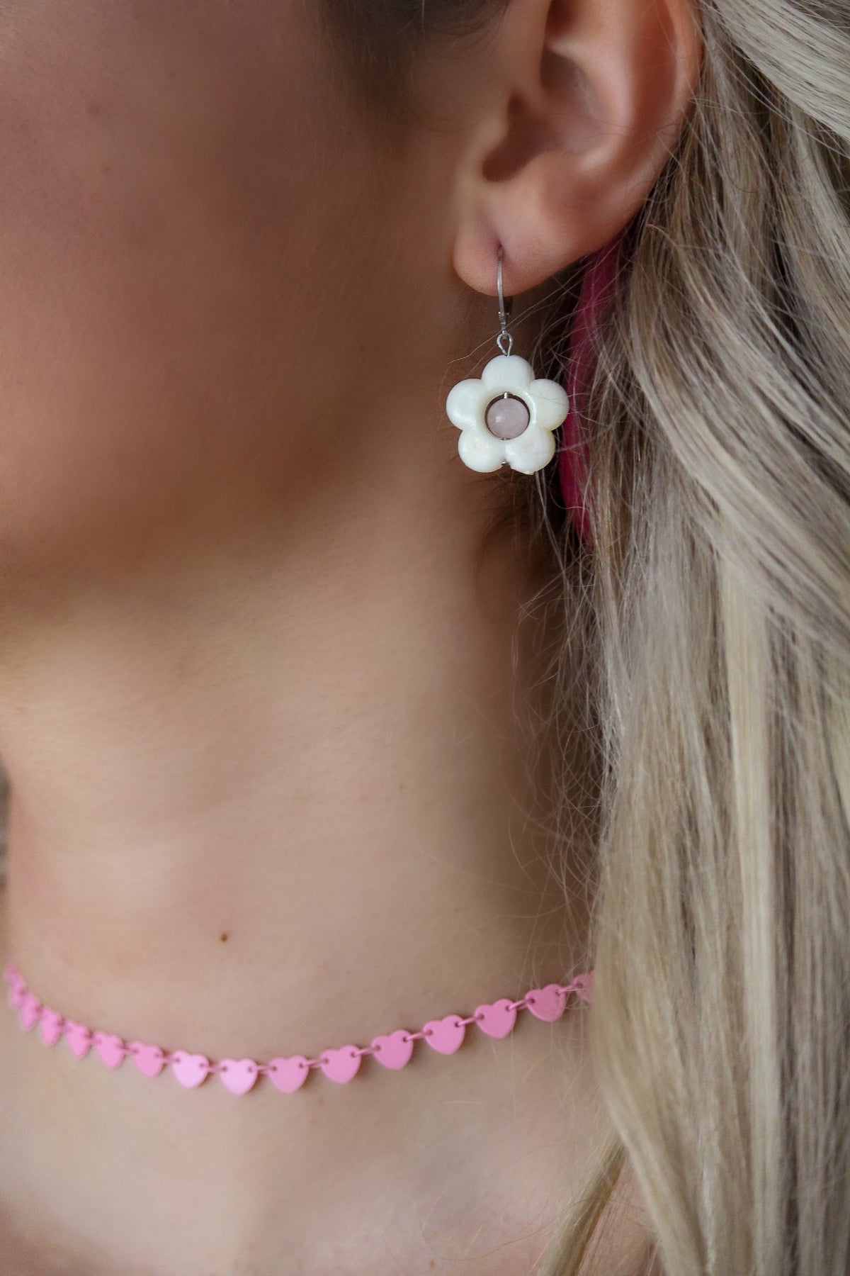 FLOWER DOLL - White earrings